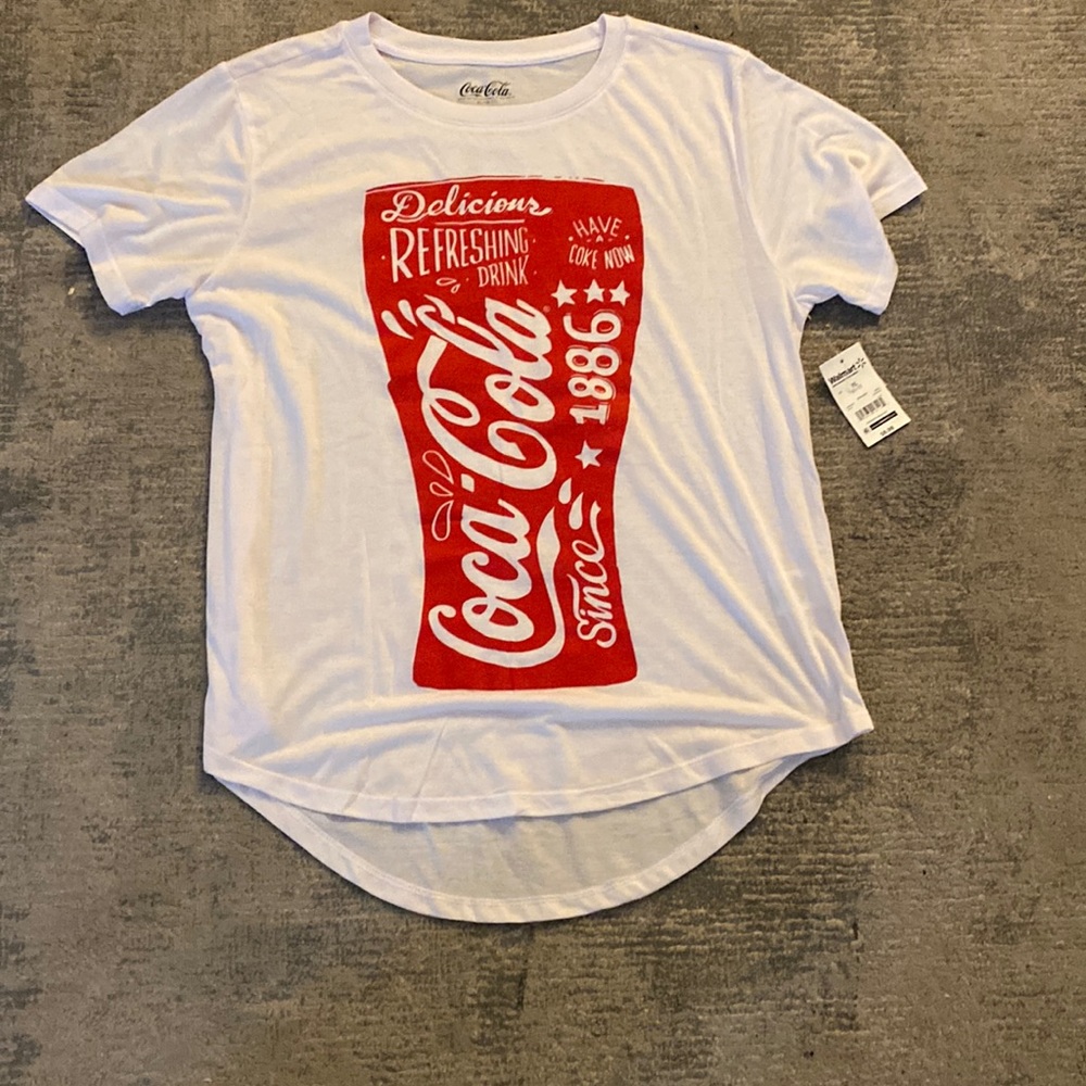 NWT Size XL Coca-Cola Graphic T-shirt